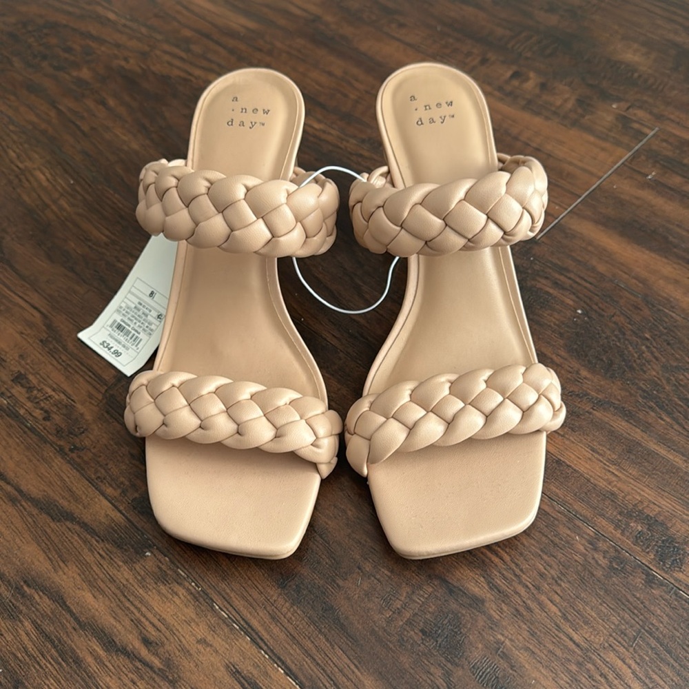 NWT A New Day Womens Size 8.5 Sandal